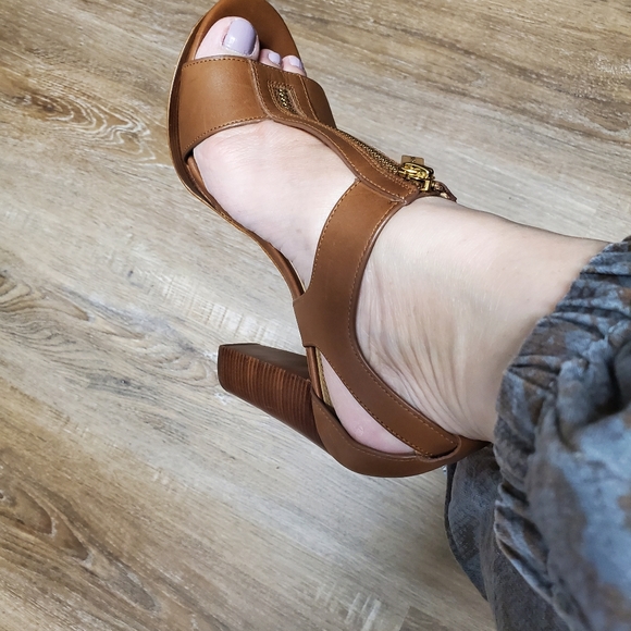 Michael Kors Platform Shoes - Picture 6 of 11